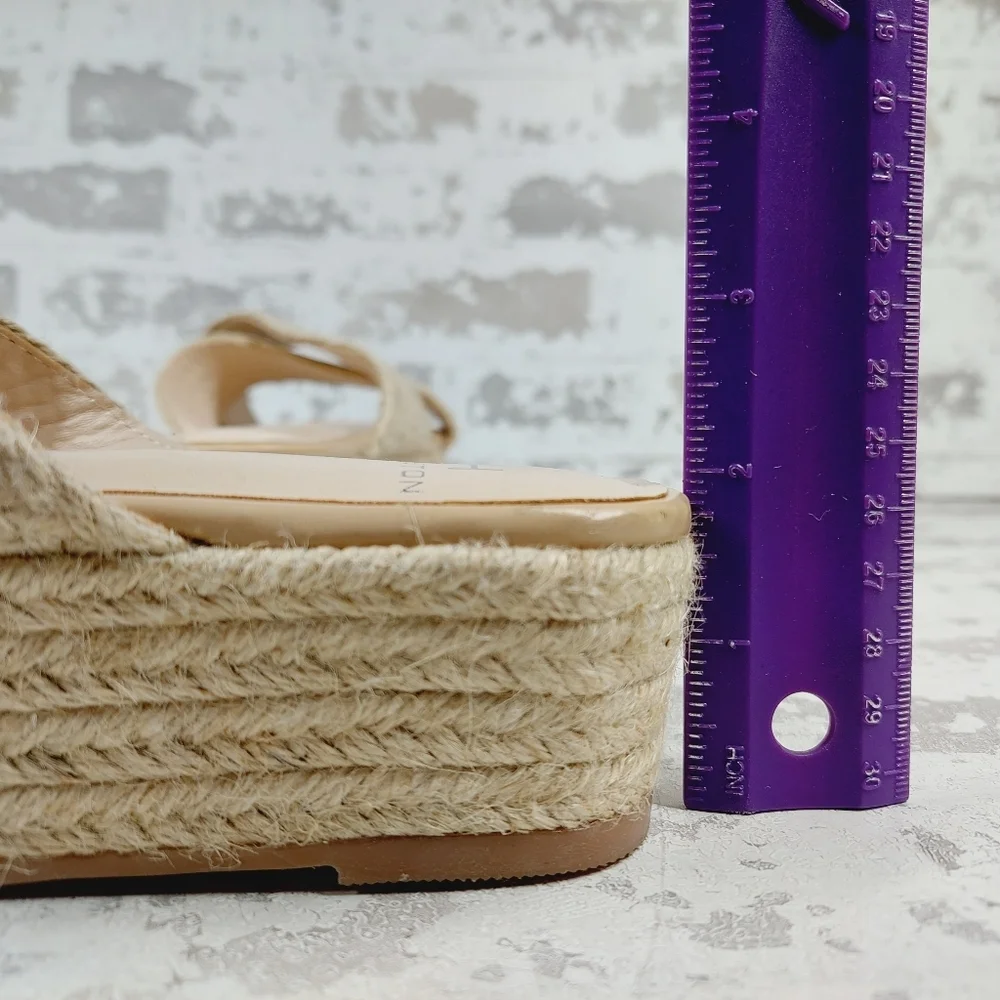 New Halston Network Cream Crisscross Strap Wedge Espadrille Sandal A609